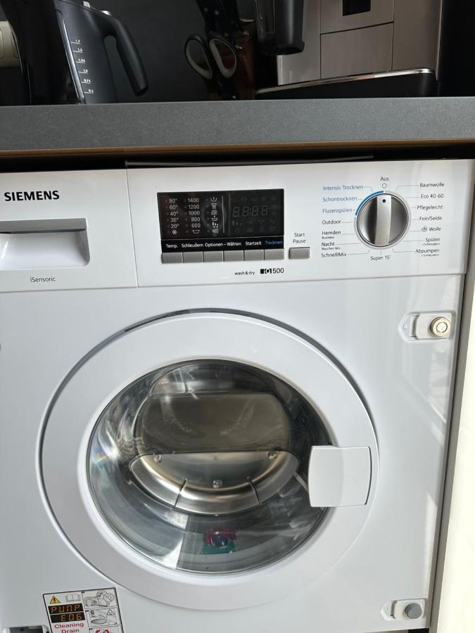 Ferienwohnung Traumhafte Haushaelfte Mit Kamin, Garten & Whirlpool Berlin Exterior foto
